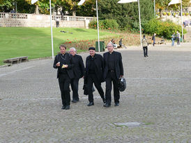 Abschlussvesper der Bischofskonferenz mit Spendung des Bonifatiussegens (Foto: Karl-Franz Thiede)